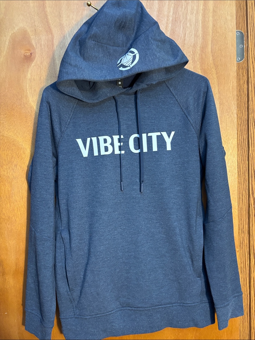 lululemon athletica Navy 'VIBE CITY' LA clippers Pullover Hoodie